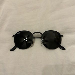 Round Ray Bans
